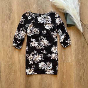Old Navy XS Floral Dress